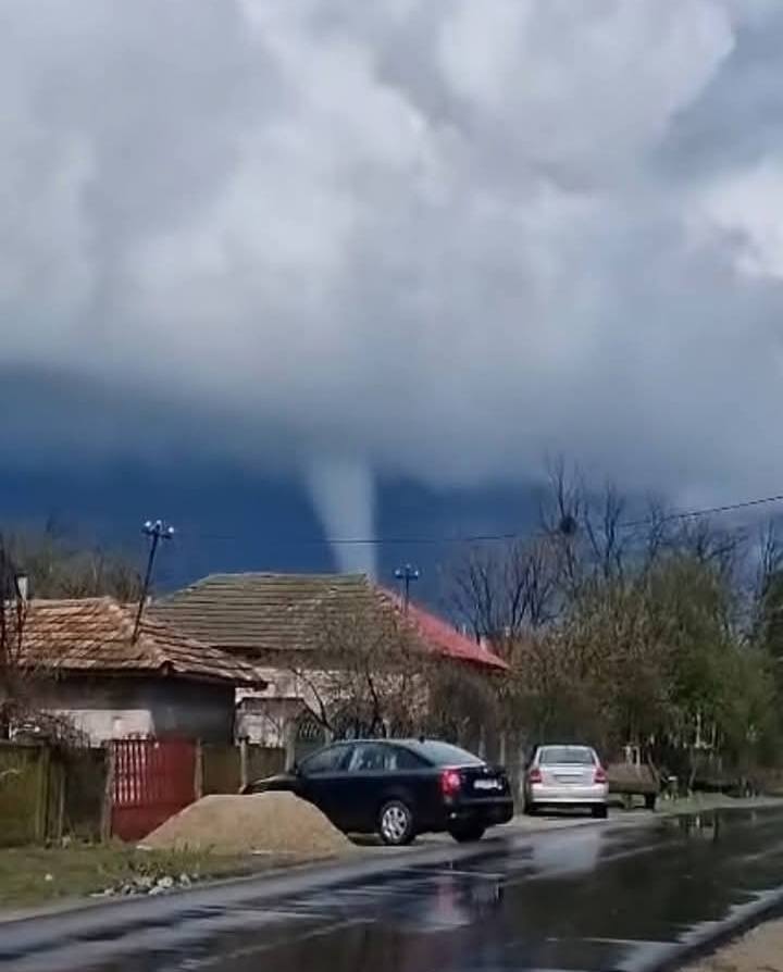 Imagini cu fenomenele din 28 Martie