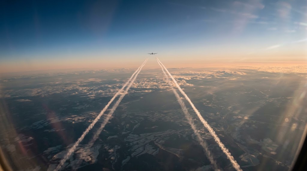 Contrails în cadrul unui zbor